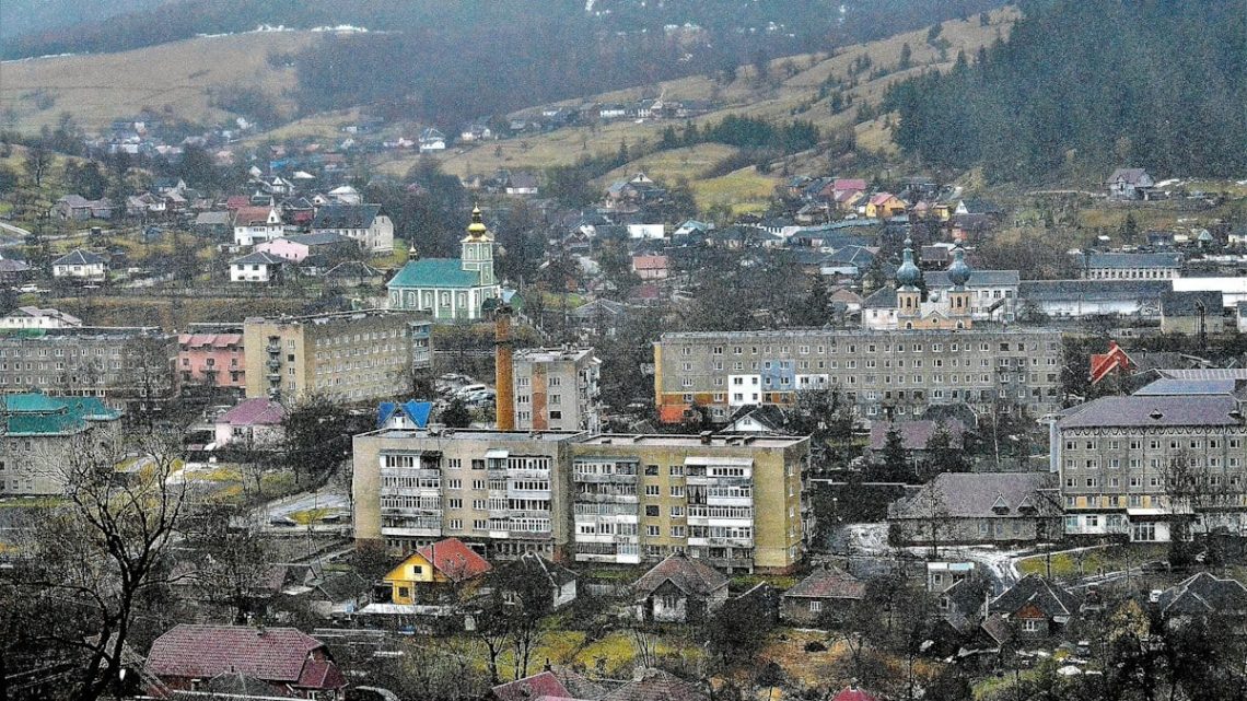 a city with many buildings